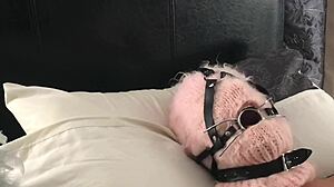Cosplay kostümünde tüylü efendinin HD porno videosu
