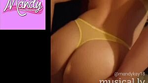 Kizárólagos HD pornó videó Mandy Kay-ről, ahogy twerkol és baszik