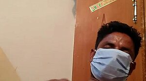 Sædspruteksplosjon på hushjelpens ansikt i indisk video